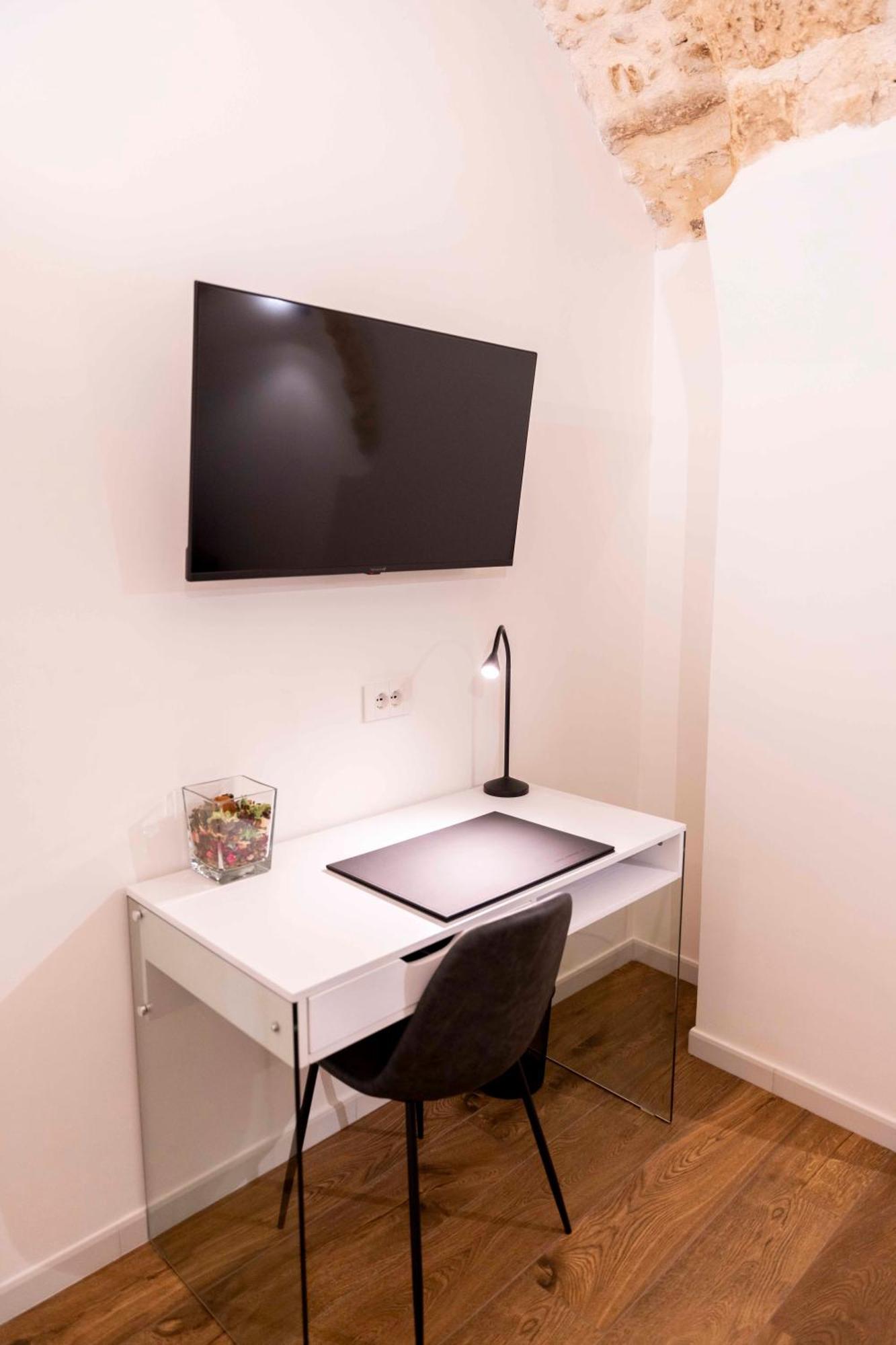 Castel Manfredi Apartments Manfredonia Dış mekan fotoğraf