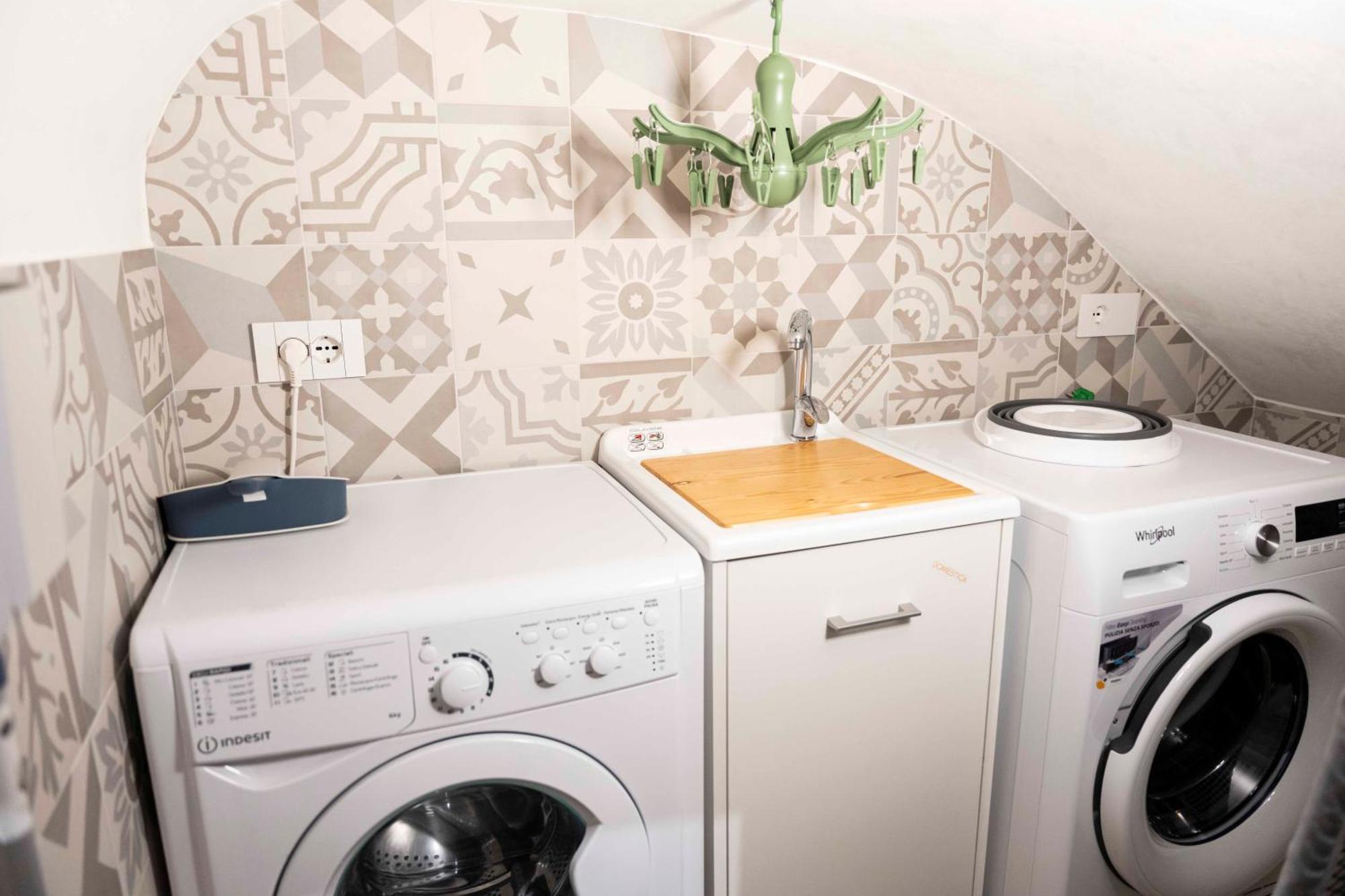 Castel Manfredi Apartments Manfredonia Dış mekan fotoğraf