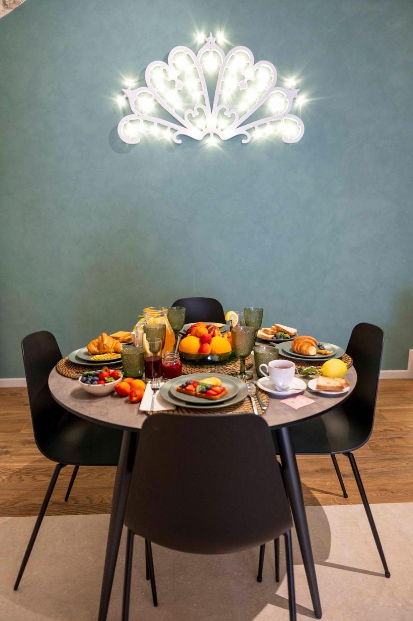 Castel Manfredi Apartments Manfredonia Dış mekan fotoğraf
